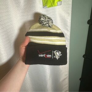 Black and Cream Pom-Pom Beanie